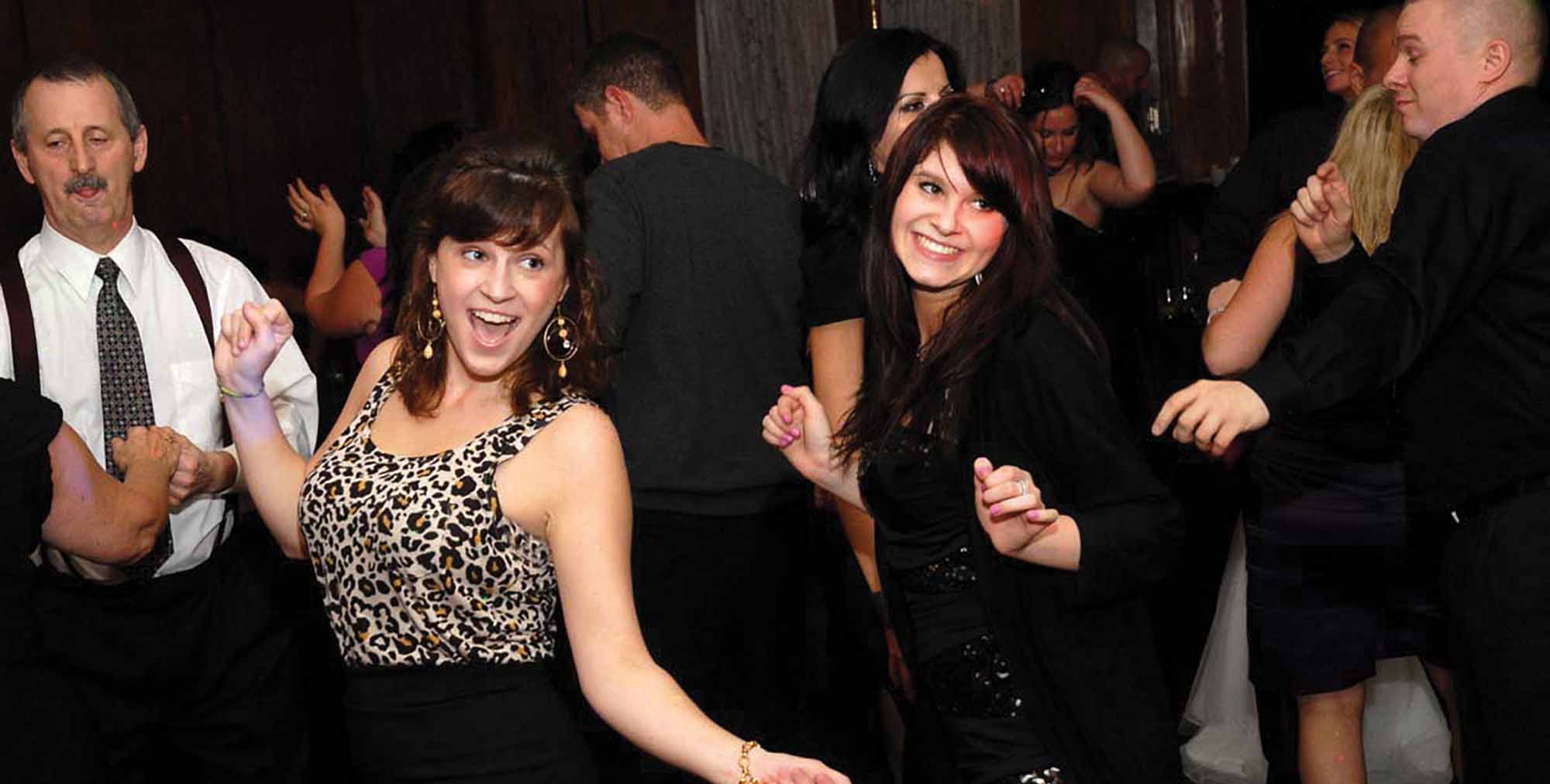 459 award winning Cincinnati DJ entertainment