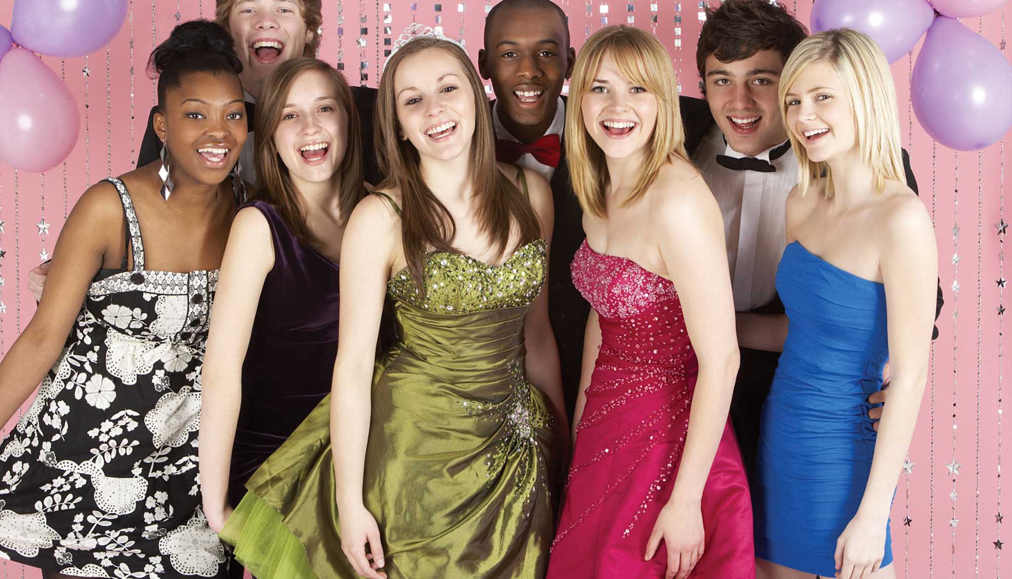 prom Wedding couple dancing first dance